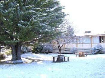 High Country Motel - Australia Accommodation 0