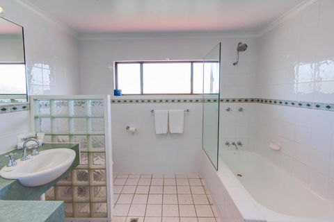 Comfort Inn Marco Polo Motel - Australia Accommodation 3