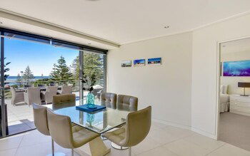 Coast Luxury Apartment 17 - Australia Accommodation 3