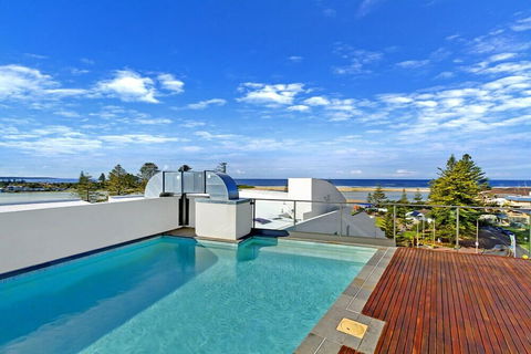 Coast Luxury Apartment 17 - Australia Accommodation 1