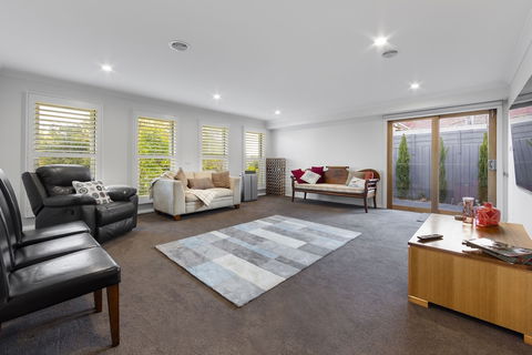 Rosanna Mansion - Australia Accommodation 2