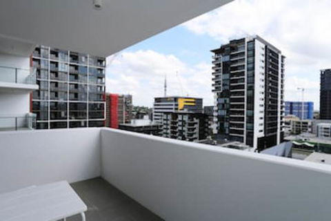 Chic Brisbane Living - Australia Accommodation 0