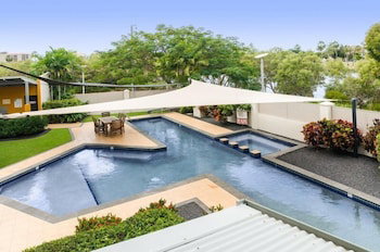 City Stadium Apartment On The Riverfront - Australia Accommodation 1