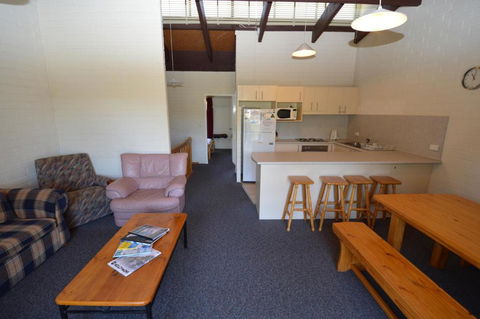 Alpha 8 - Australia Accommodation 4