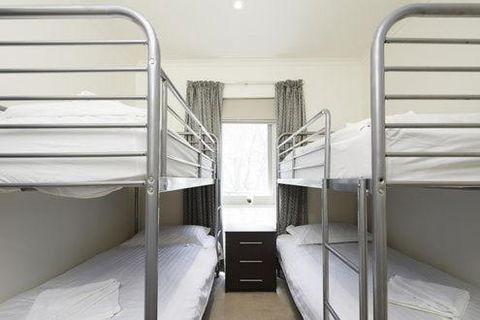 Whistler 2 - Australia Accommodation 6