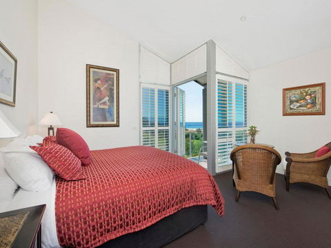 Louvres - Australia Accommodation 5