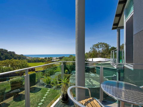 Louvres - Australia Accommodation 3
