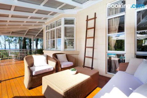 Sunrise At Sanquar Noosa Hinterland - Australia Accommodation 4