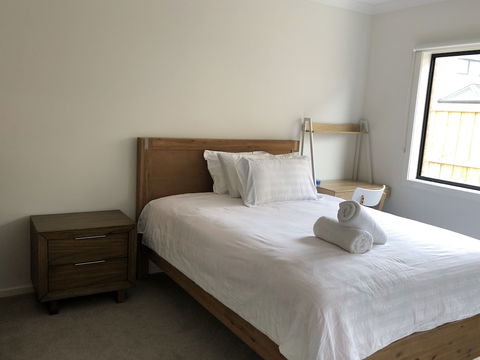 Apple House Upper Point Cook - Australia Accommodation 5
