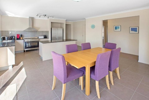 Toonalook Retreat Pet Friendly & Close To Town - Australia Accommodation 6