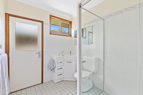 Kalimna Lakeside Living - Australia Accommodation 1
