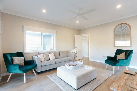 Figtree Cottage - Australia Accommodation 6