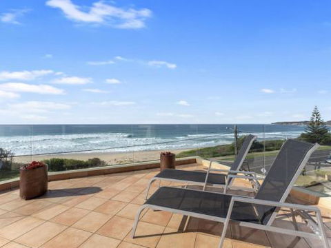 Aqua Shores Penthouse - Australia Accommodation 5