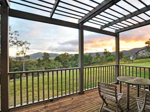 Villa Executive 2br Moscato Resort Condo Located Within Cypress Lakes Resort (nothing Is More Central) - Australia Accommodation 2
