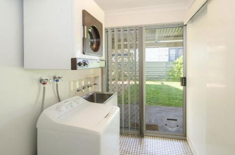 Anchors Away - Australia Accommodation 1