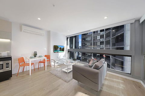 A Bright & Modern CBD Apt Next To Southern Cross - Australia Accommodation 2