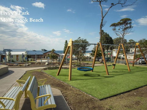 Aqua Shores Award Winning Apartment - Australia Accommodation 5