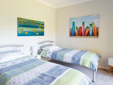 One Street From Main Beach - Australia Accommodation 1