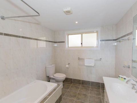 Torino 7 - Australia Accommodation 1