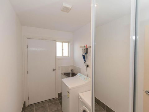 Torino 7 - Australia Accommodation 5