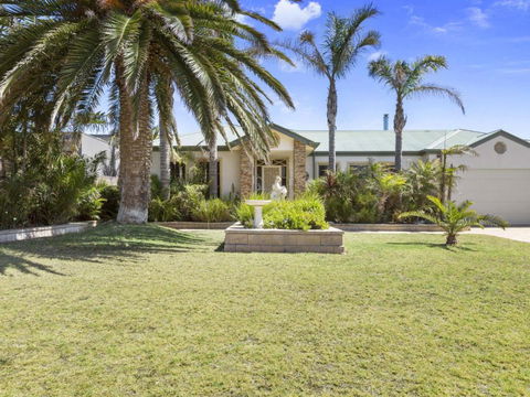 DIAMOND BAY RETREAT SORRENTO - Australia Accommodation 5
