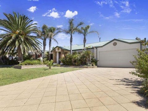DIAMOND BAY RETREAT SORRENTO - Australia Accommodation 4