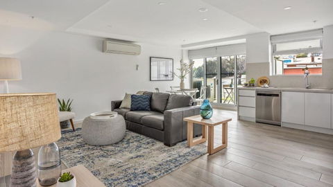 Salt 4 Getaway Luxury For 2 - Australia Accommodation 1