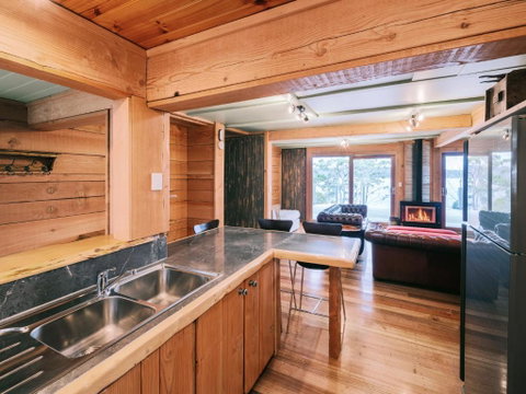 The Pier House - Australia Accommodation 4