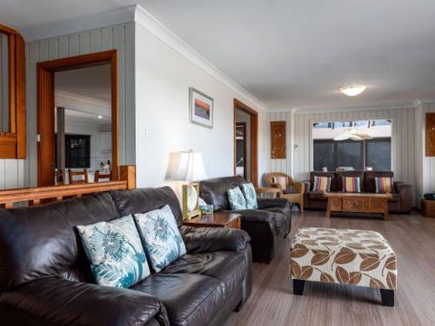 MYSTIC SANDS Gerroa 4pm Check Out Sundays - Australia Accommodation 5