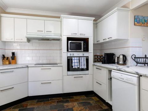 MYSTIC SANDS Gerroa 4pm Check Out Sundays - Australia Accommodation 1