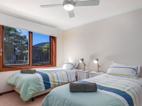 MYSTIC SANDS Gerroa 4pm Check Out Sundays - Australia Accommodation 6