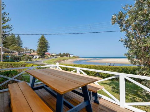 THE BEACH HOUSE Gerroa 4pm Check Out Sundays - Australia Accommodation 4