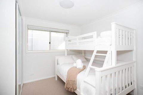 Aegean On The Beach - Australia Accommodation 2
