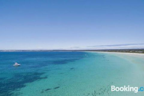 A One One Two At Island Beach - Australia Accommodation 5