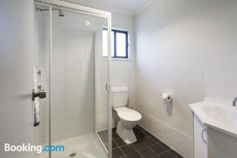 A One One Two At Island Beach - Australia Accommodation 6