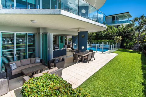 Pavillions 2 Luxury 4 Bedroom 3 Bathroom With In-ground Pool And Golf Buggy - Australia Accommodation 0