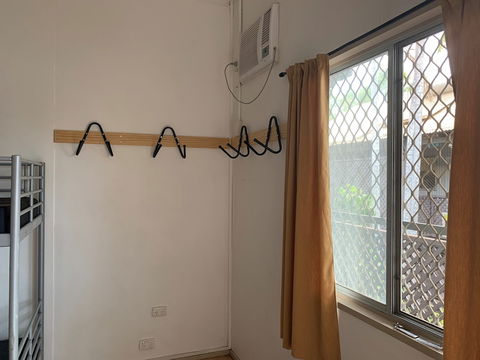 Roey Backpackers & Party Bar - Australia Accommodation 2