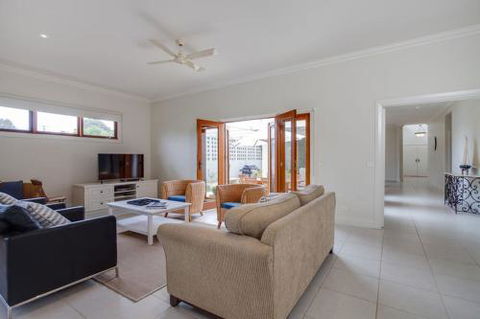 SantAnna - Australia Accommodation 4