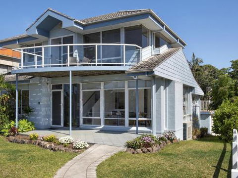 AMETHYST Gerringong 4pm Check Out Sundays - Australia Accommodation 4