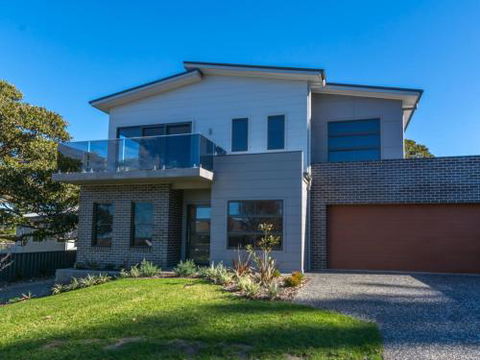 COASTLINE Boat Harbour Gerringong 4pm Check Out Sundays - Australia Accommodation 6