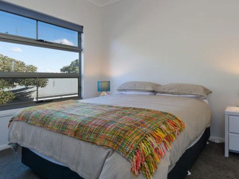 COASTLINE Boat Harbour Gerringong 4pm Check Out Sundays - Australia Accommodation 5