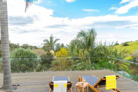 BLUE WATERS Gerringong 4pm Check Out Sundays - Australia Accommodation 5