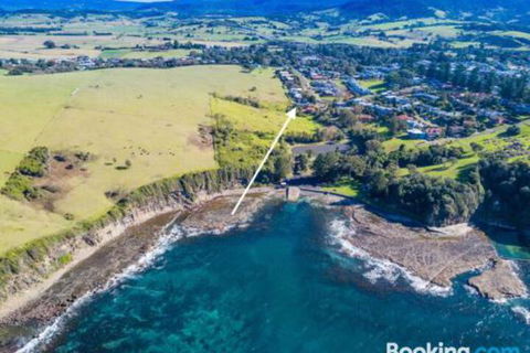 BLUE WATERS Gerringong 4pm Check Out Sundays - Australia Accommodation 4