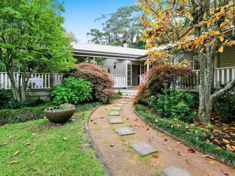 Mirrabooka Burrawang Beautiful Home & 3 Acres Of Gardens In The Southern Highlands - Australia Accommodation 5