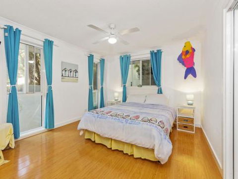 NANNY & POPPYS BEACH HOUSE Gerroa 4pm Check Out Sundays - Australia Accommodation 2