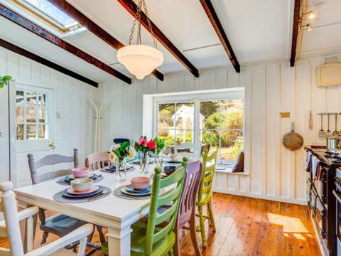 Mirriyindi Unique Berrima Escape For 7 In The Southern Highlands 4pm Check Out Sundays - Australia Accommodation 3