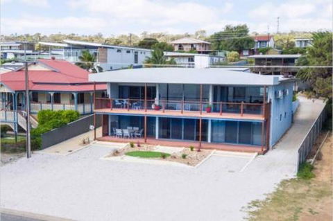 Almonta Apartments On The Water Front - Australia Accommodation 0