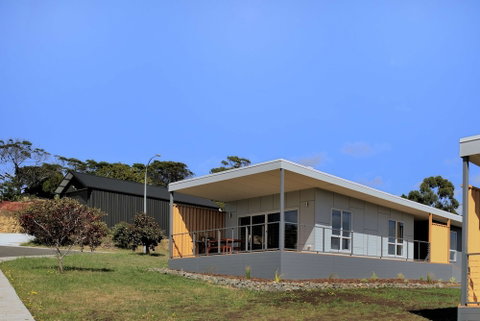 Archella 2 - Beautifully Appointed, Close To Golf Course & Play Ground - Australia Accommodation 0