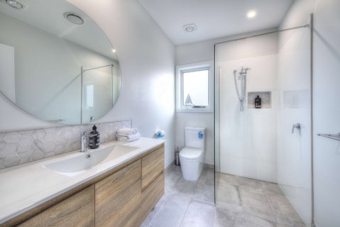 Archella 2 - Beautifully Appointed, Close To Golf Course & Play Ground - Australia Accommodation 1