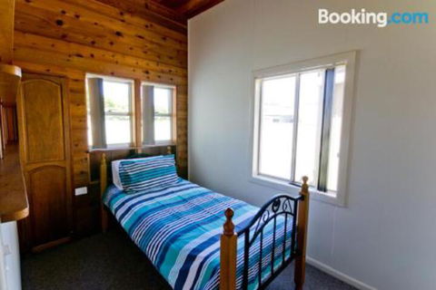 Cottage On River - Australia Accommodation 6